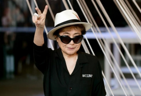 Hospitalisée, Yoko Ono se porte bien